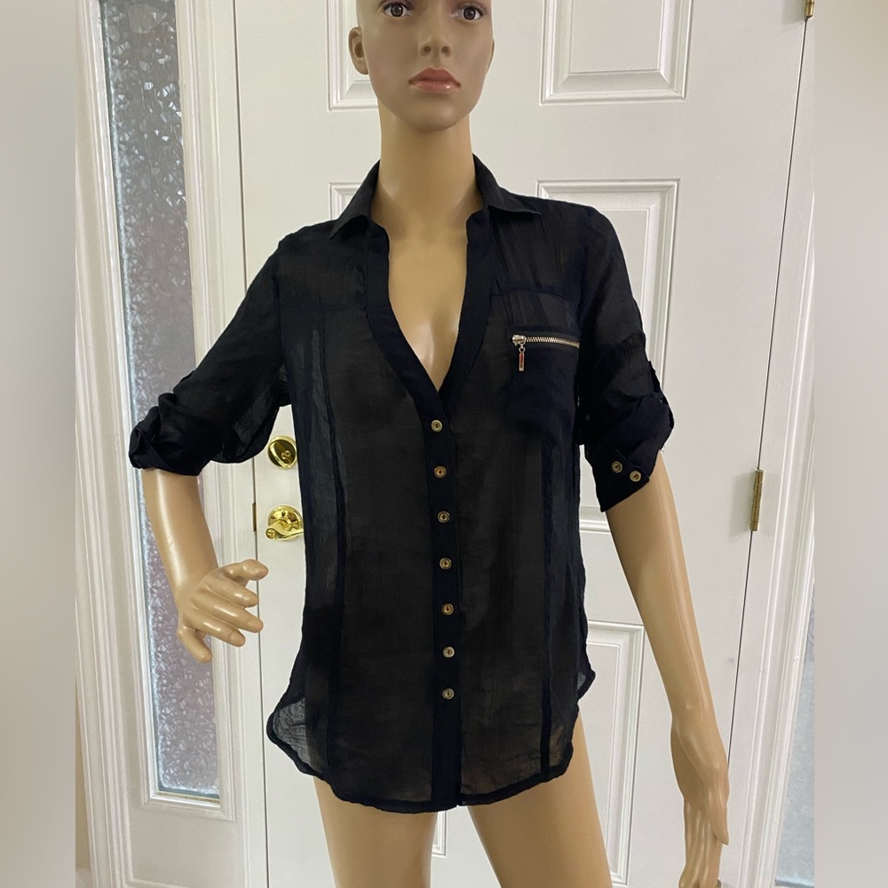 2 B bebe roll sleeve women’s shirt size S